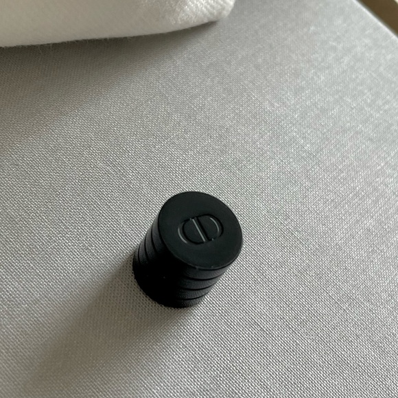 7.5ml Gris Dior Collection Prive Fragrance with logo dust bag - Picture 3 of 8